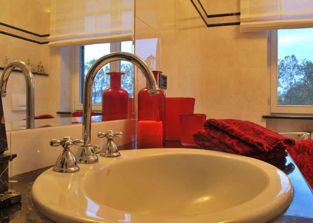 Alla Gazza Ladra Bed & Breakfast Prato Sesia Room photo